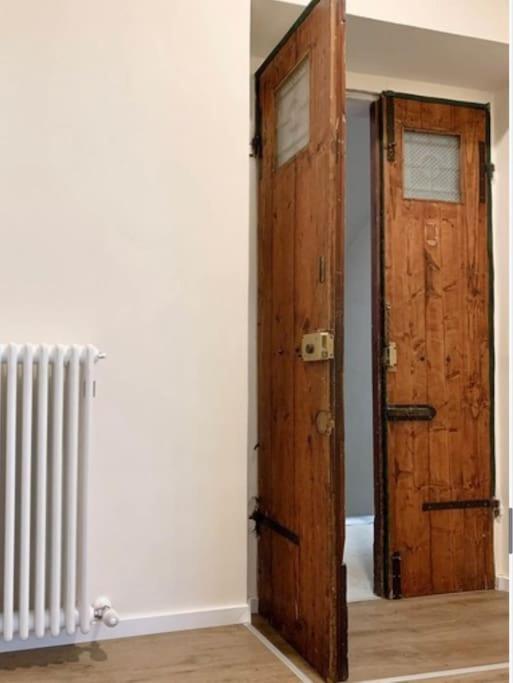 Appartamento Centro Storico Nuovo E Ristrutturato 佩萨罗 外观 照片